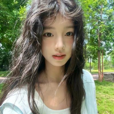 黑伞人海报